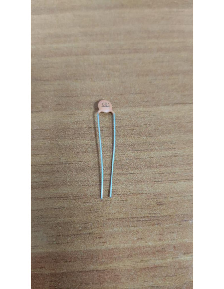 X10 CONDENSADORES DE DISCO CERAMICO 680PF